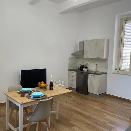 Apartament La Perla Sul Cortile *